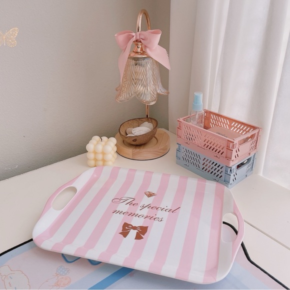 Daiso Pink Tray - Picture 2 of 7